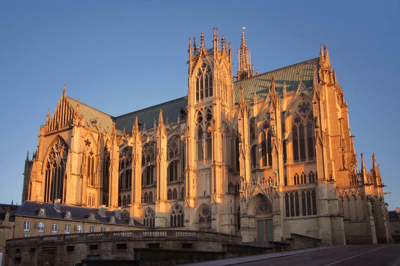 Апартаменты Metz Port Saint Marcel Экстерьер фото